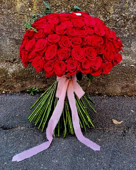 Aranjamente florale, buchete și instalații