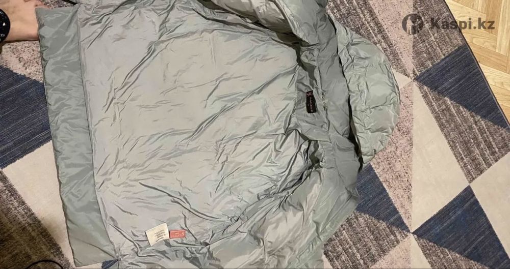 Продам куртку зимнюю