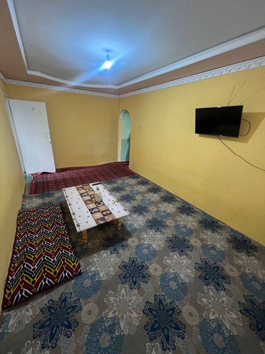 Шум бола янда 2 хонали квартира ИЖАРАГА