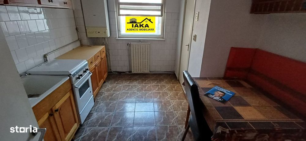 Traian, central, 3 camere, etaj 3 — fotografia 1
