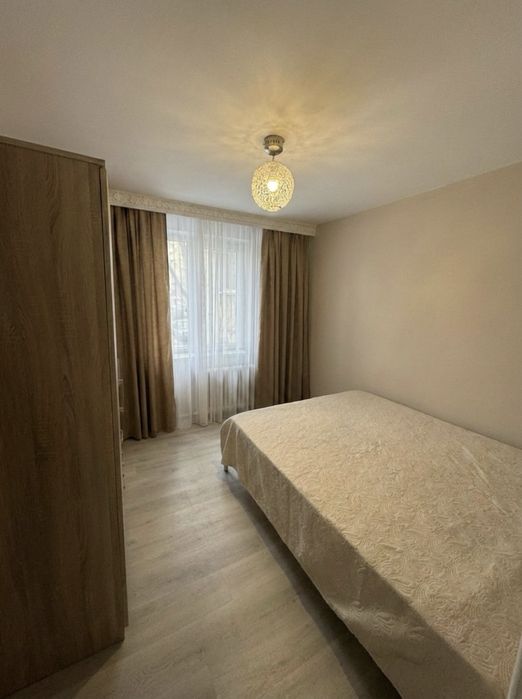 PROPRIETAR - Apartament cu 4 camere Renovat - Rahova