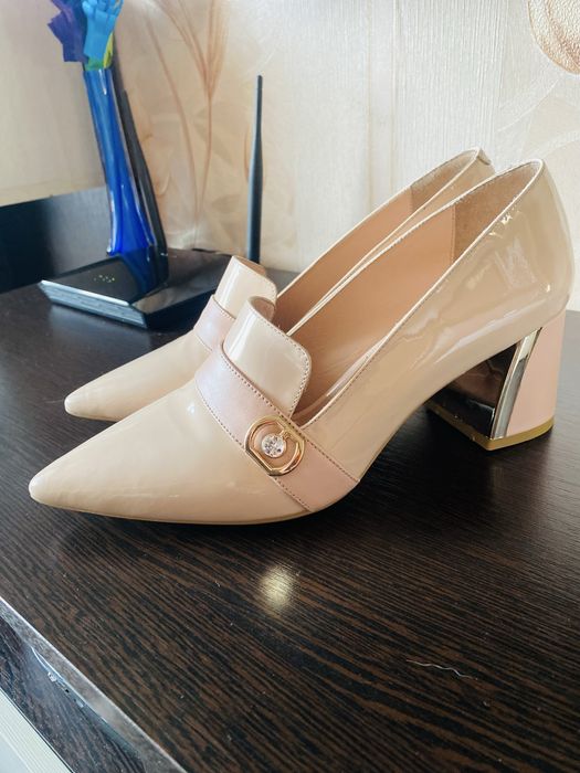 Продам туфли из Италии