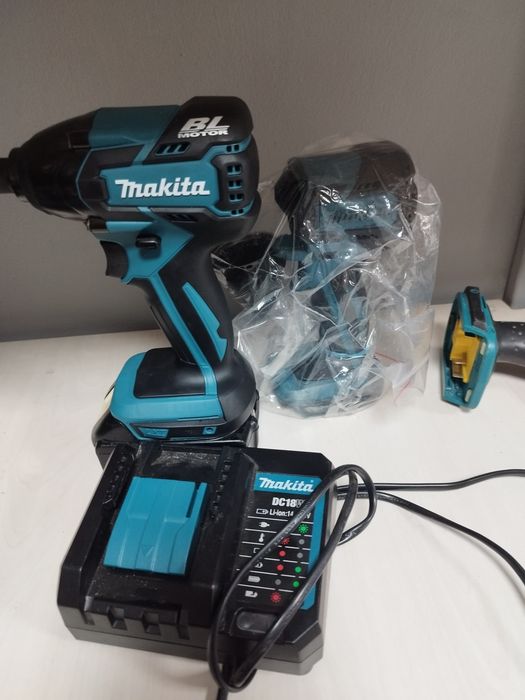 Безчетков Импакт Makita 18v