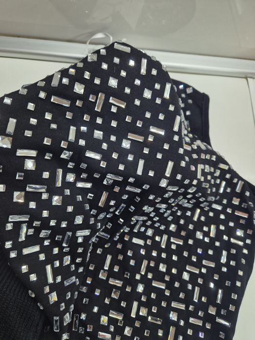 Блестящ Потник с камъни