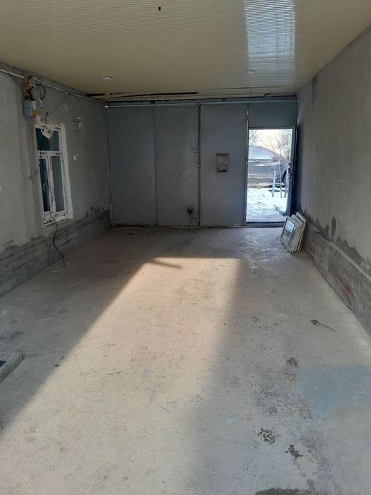 Янгиобод мах. 1,85 соток 2 хона ховли оилага ижарага топ. 300 у.е.