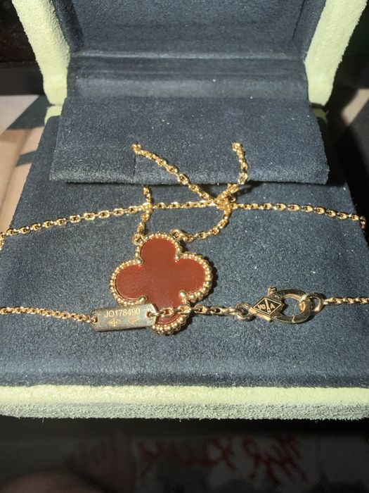 Van Cleef Vintage Alhambra 18k Yellow Gold Carnelian