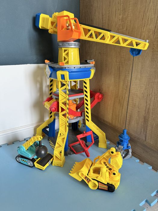 Macara Paw Patrol cu vehicule și figurine, Rubble