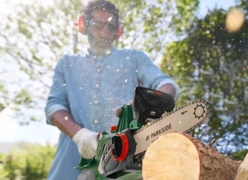 Drujba/ ferastrau cu acumulator 20V 4Ah si incarcator PARKSIDE