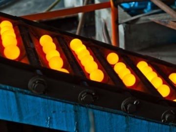 Стальные и чугунные мелющие шары..