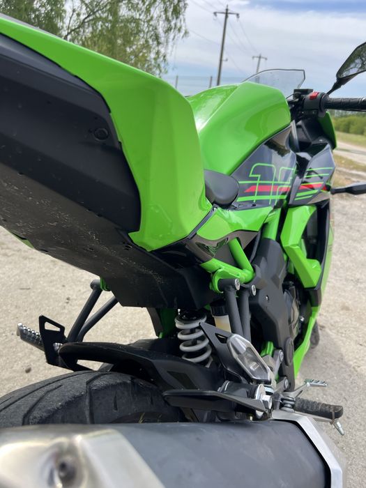 Vând Kawasaki Ninja 125