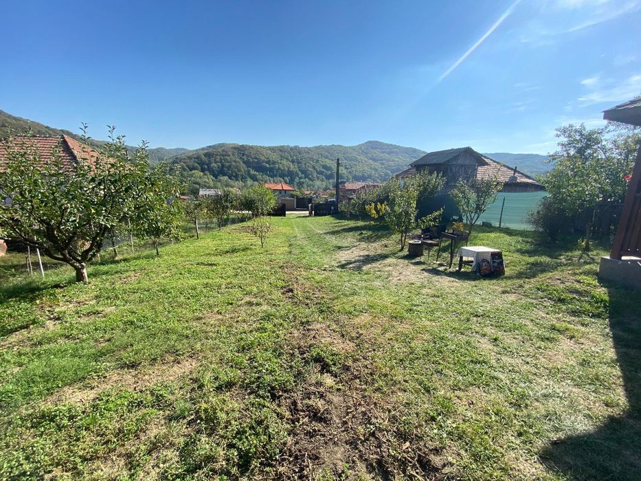 Vând teren  intravilan 772 mp, Golești, Vâlcea