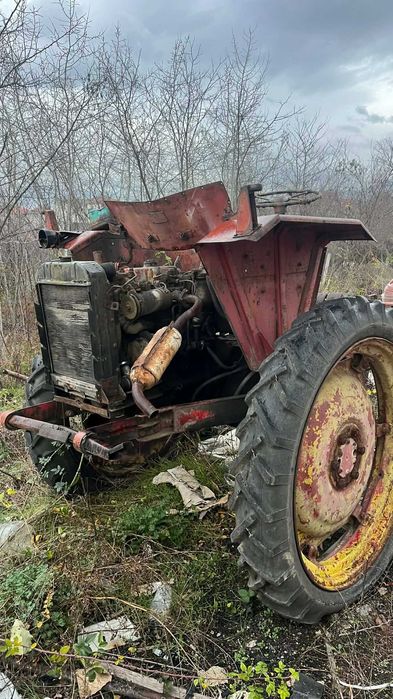 Трактор шаси Т16