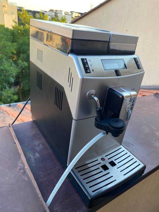 Кафемашина автоматична Saeco Lirika Plus