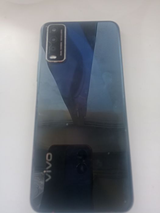 Продам телефон б/у