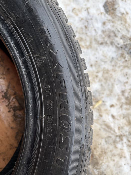 Покрышка с шипами