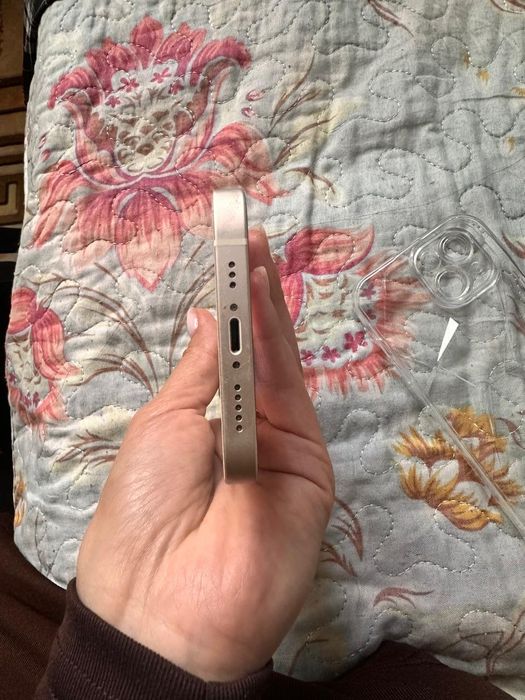 iPhone 13 с гарантией