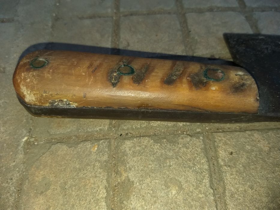 Автентичен много стар сатър с кокълена дръжка