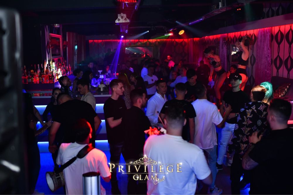 Afacere la cheie /Afacere de vânzare club
