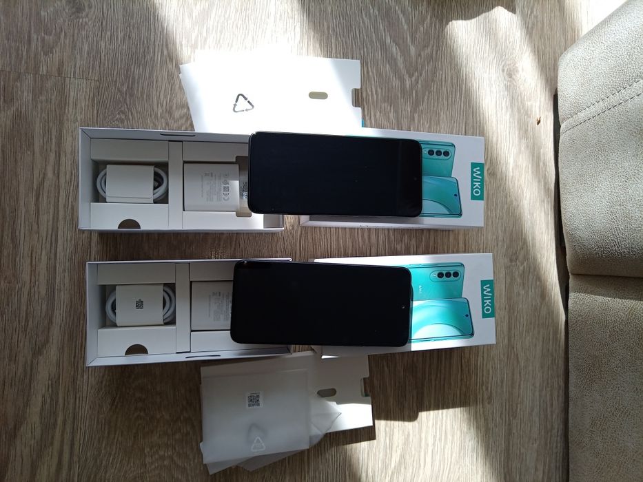 Смартфон Wiko t50