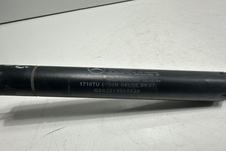 Amortizor capota motor A2218800329 Mercedes-Benz S-Class W221