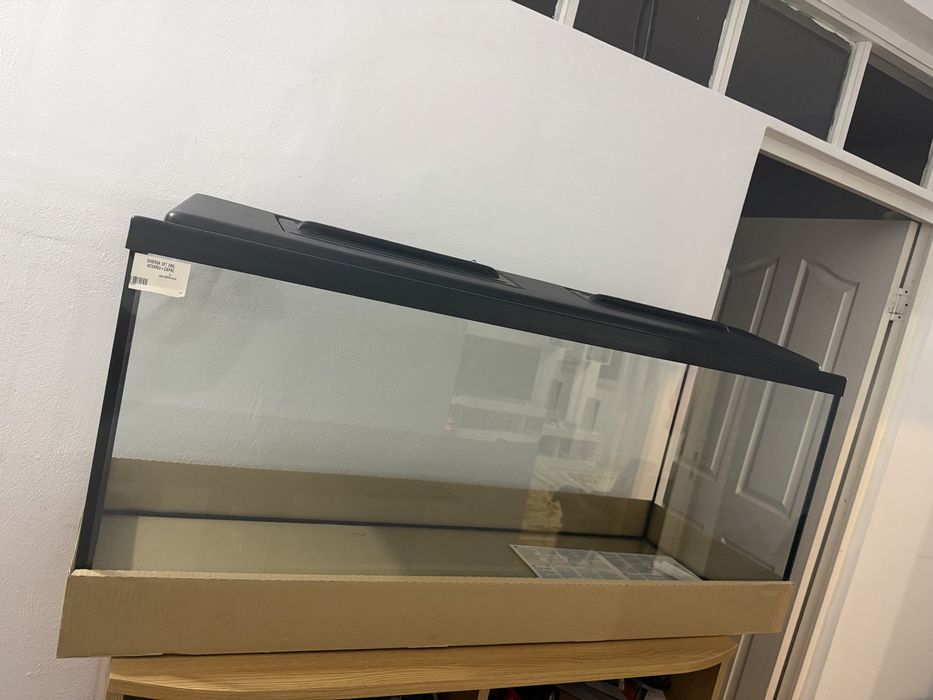 Acvariu  240 litri , nou in cutie