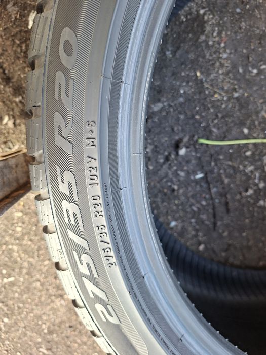 2бр. 275/35/20 Pirelli Sottozero