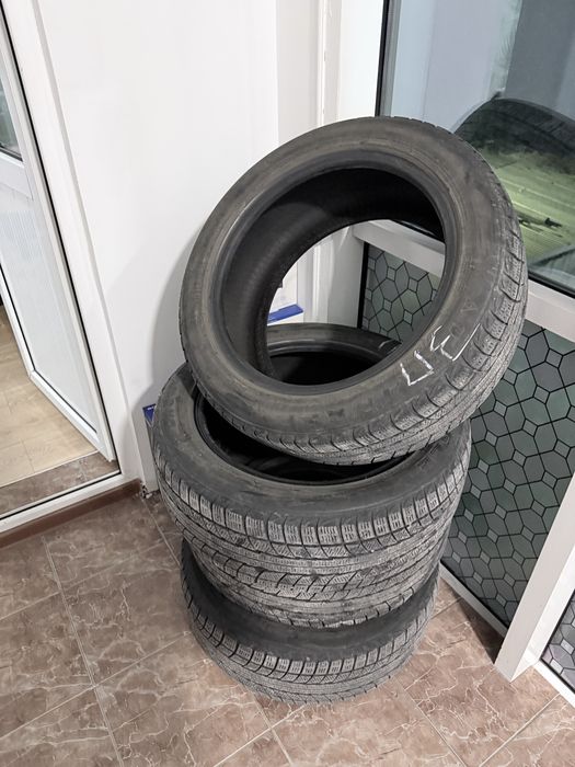 Резина 215/55 r17 Triangle