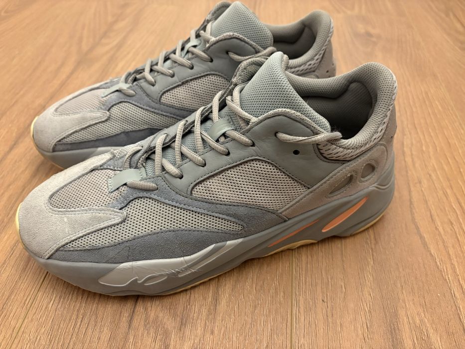 Adidas Yeezy boost 700 46