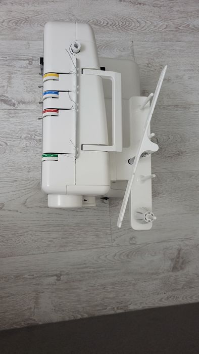 Продается распошивальная машинка Elna 444