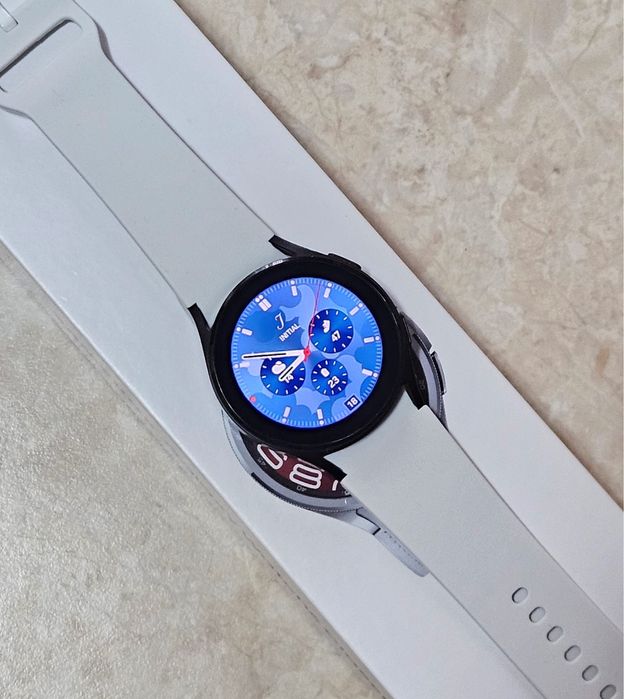 Samsung Watch 4 cu eSIM