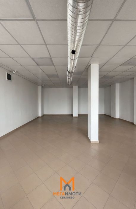 Продажба Офис в жилищна сграда гр. Севлиево - гр. Севлиево 71m²