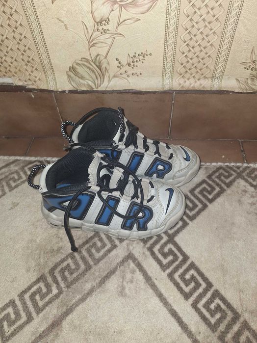 Продавам детски маратонки найк