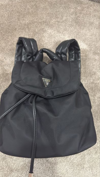 Rucsac negru marime medie Guess