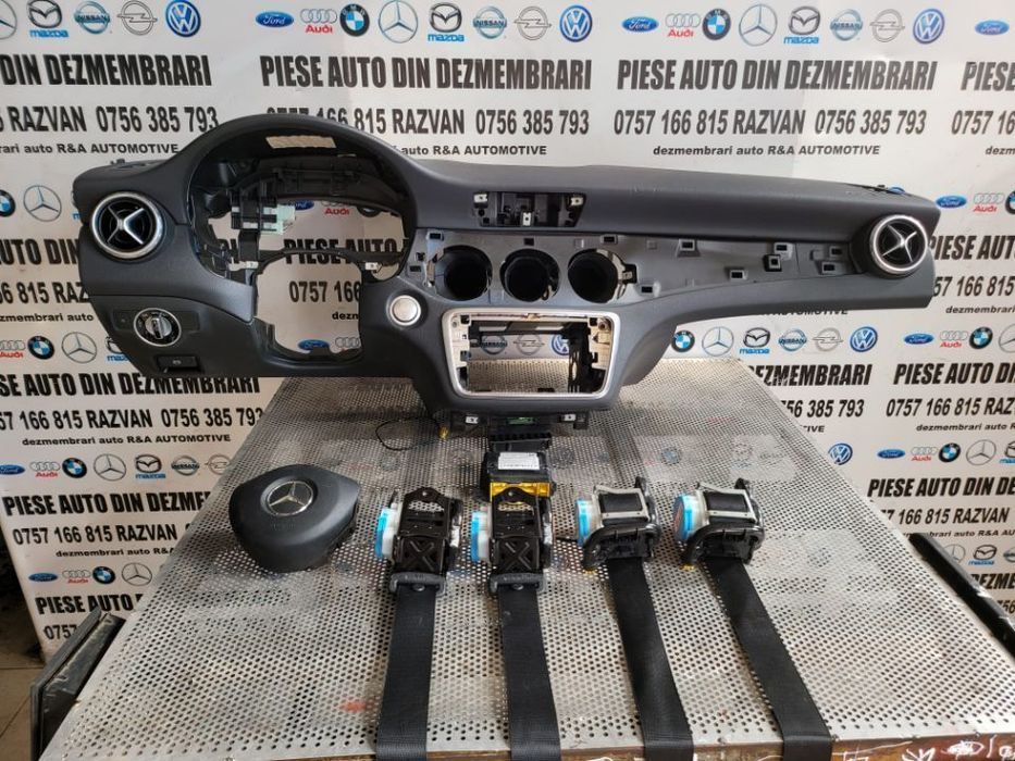 Plansa Bord Kit Airbag Mercedes Gla X156 W156 Originala Absolut Intacta