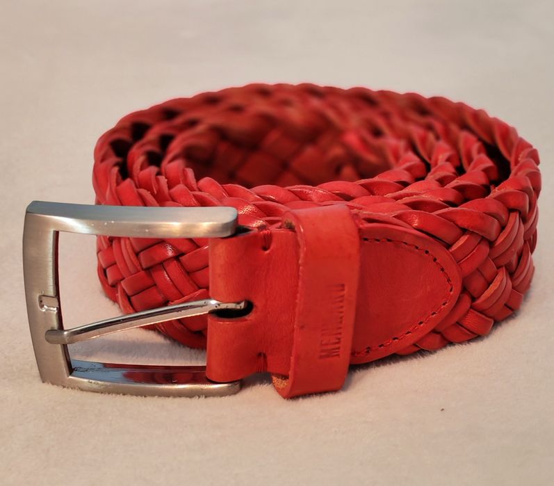 Curea piele rosie impletita unisex