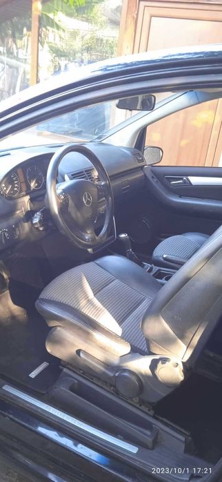 Мерцедес   A 180