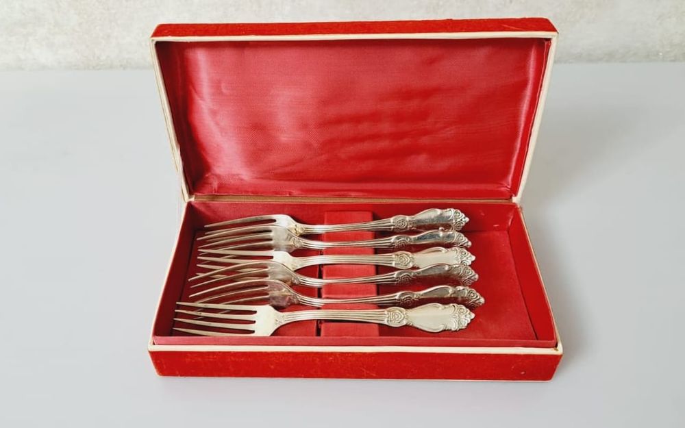 Набор столовых приборов