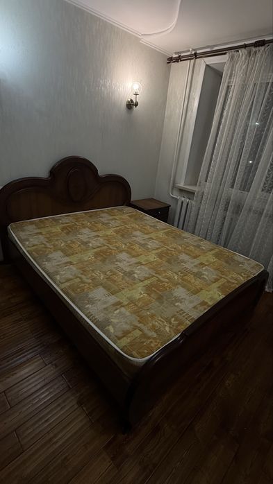 продам спальный гарнитур