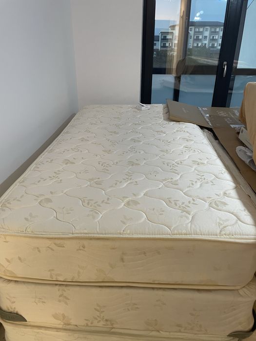 Saltea Restonic Hazelwood Supreme 90×190 cm, cu bază