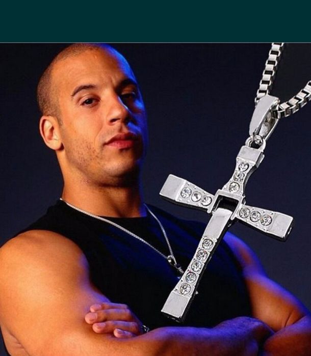 медальон 'Карибски пирати' , 'бързи и яростни'