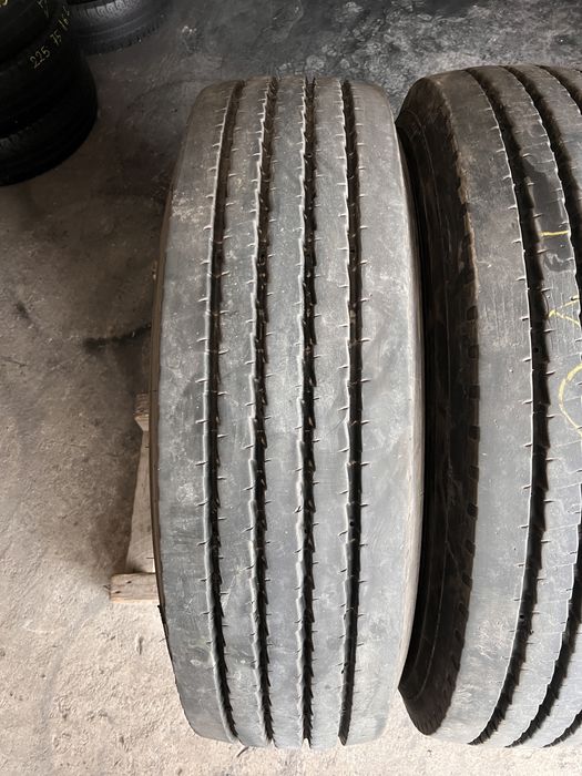 2 anvelope autocar 295/80/22.5 , Michelin , 13 mm !