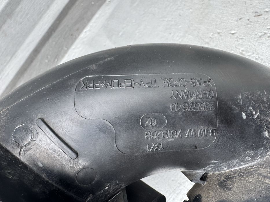 Всмукателен колектор БМВ Б38А15А (kolektor bmw b38A15A)