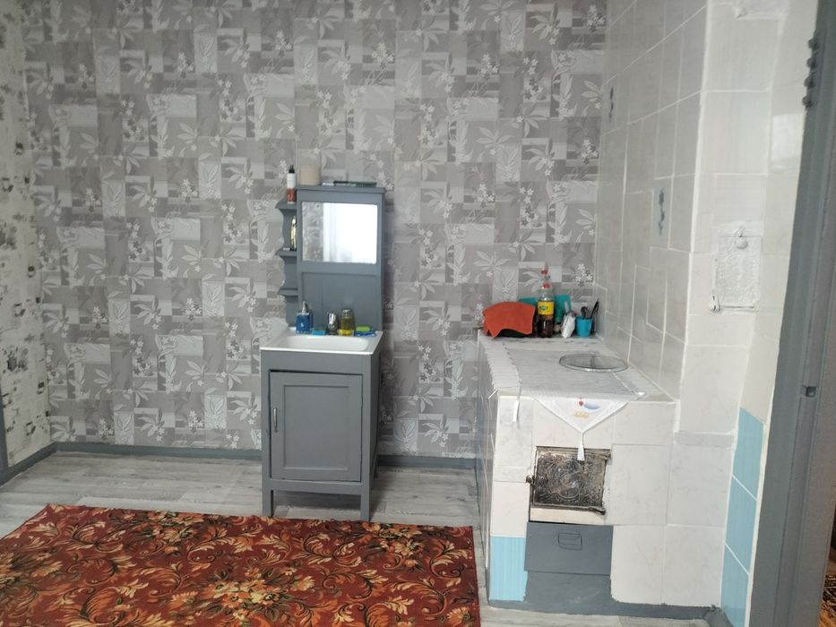 Продам часть дома в центре п.Восточного!