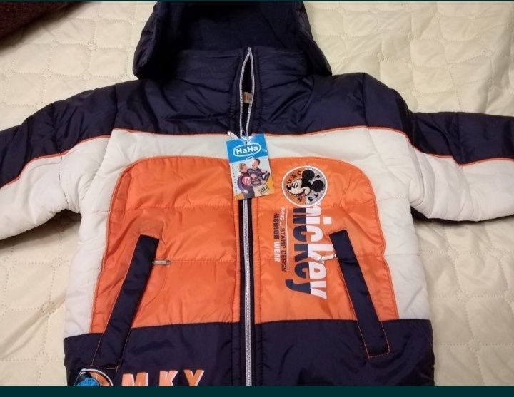 Нови. Две детски топли якета с качулка