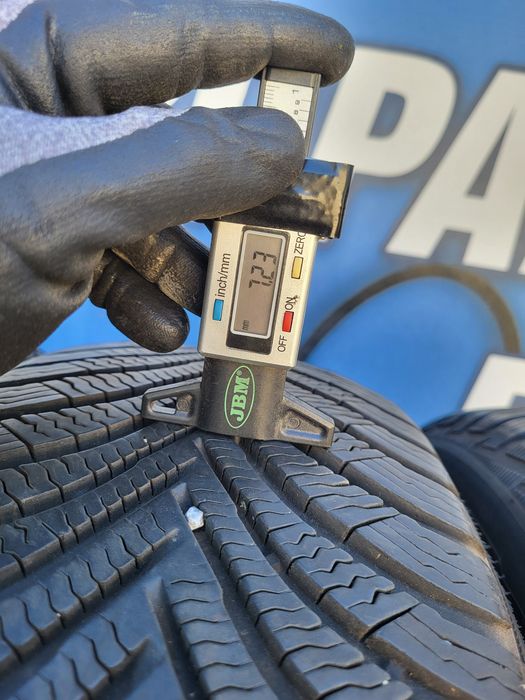 215 65 17 Michelin 4бр зимни дот 20