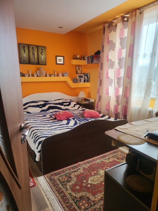 Apartament cu 3 camere