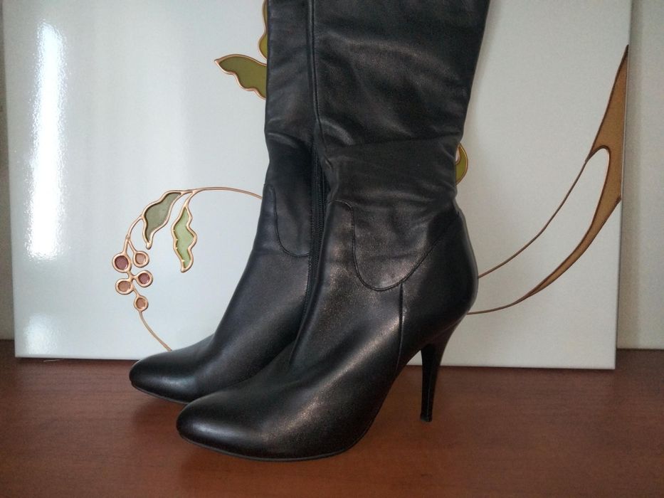 Продам демисезонные сапоги