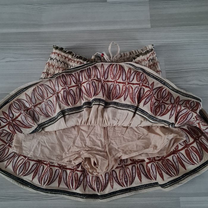 Fustă superbă Zara