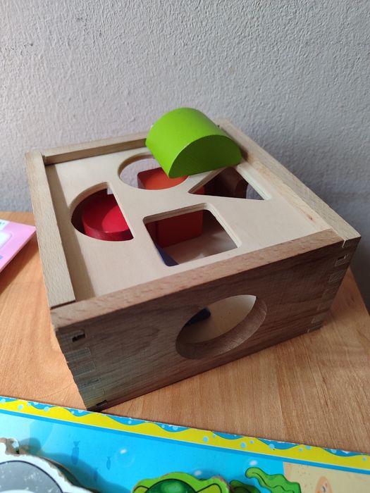 Развивающие детские игрушки 1-2 года