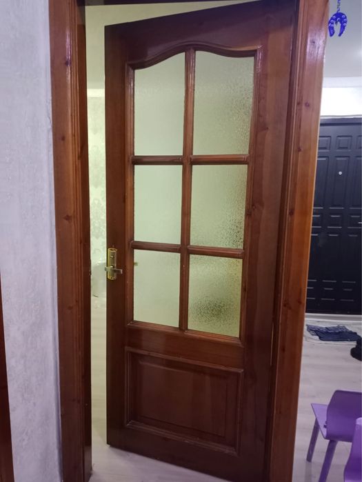 Продам двери межкомнатные